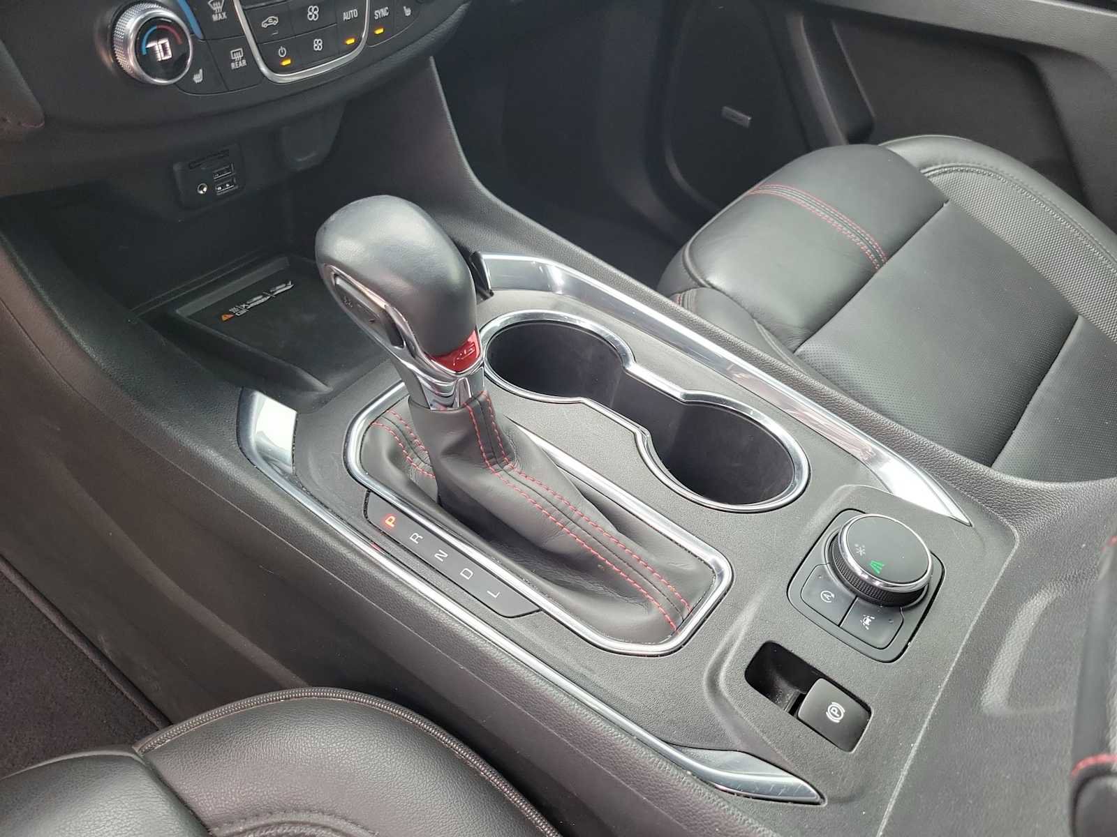 Used 2023 Chevrolet Traverse RS image 13