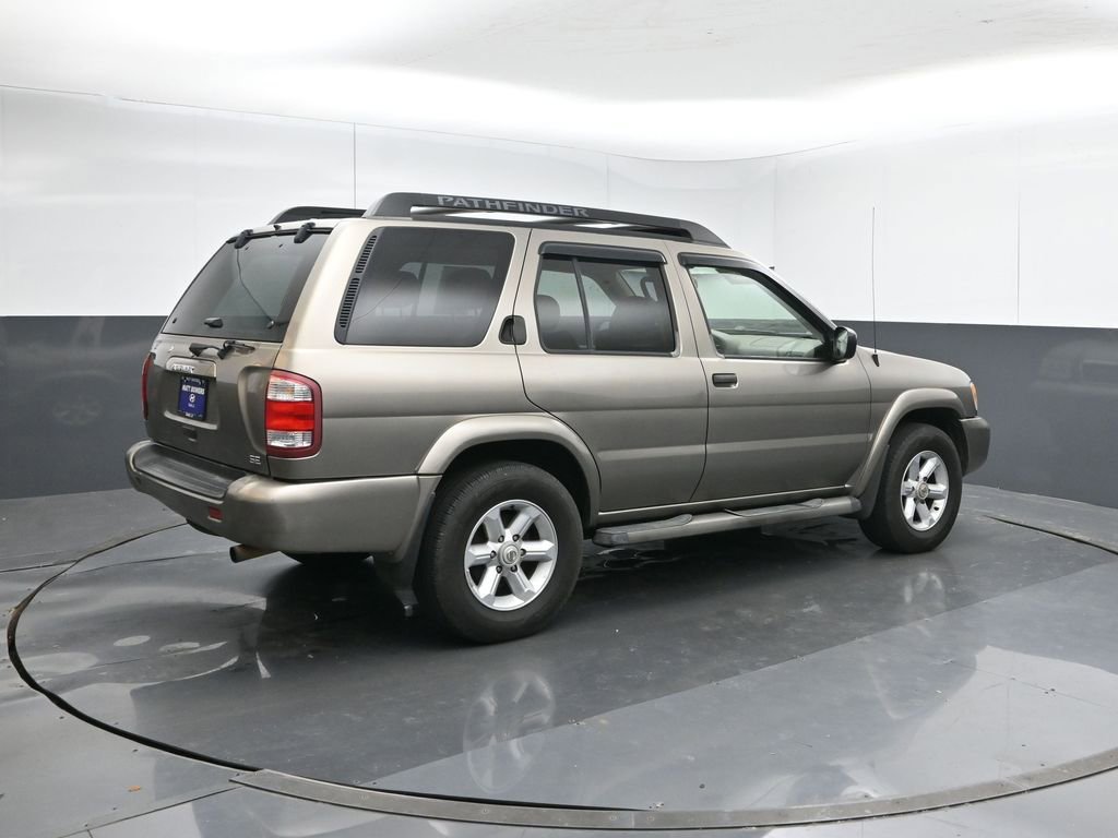 Used 2004 Nissan Pathfinder SE w/ (POP) SE Popular Pkg image 5