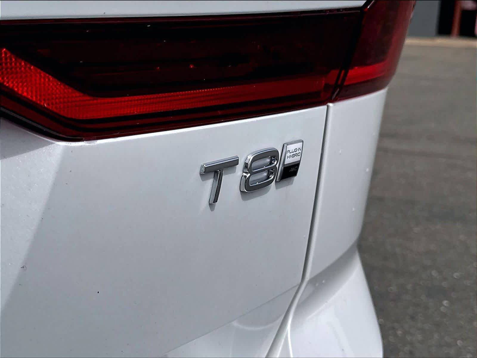 New 2026 Volvo XC60 T8 Plus AWD/4WD image 26