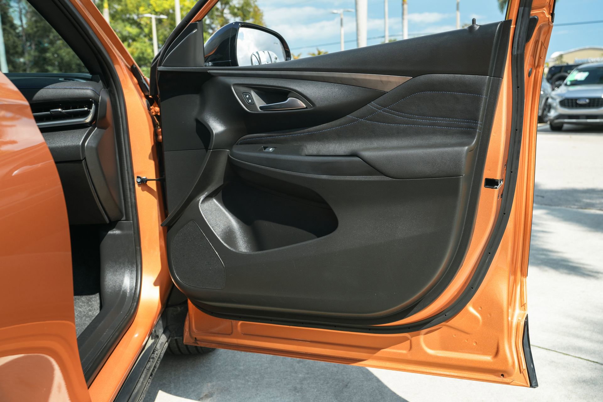 Used 2024 Buick Envista Sport Touring w/ Convenience I Package image 38