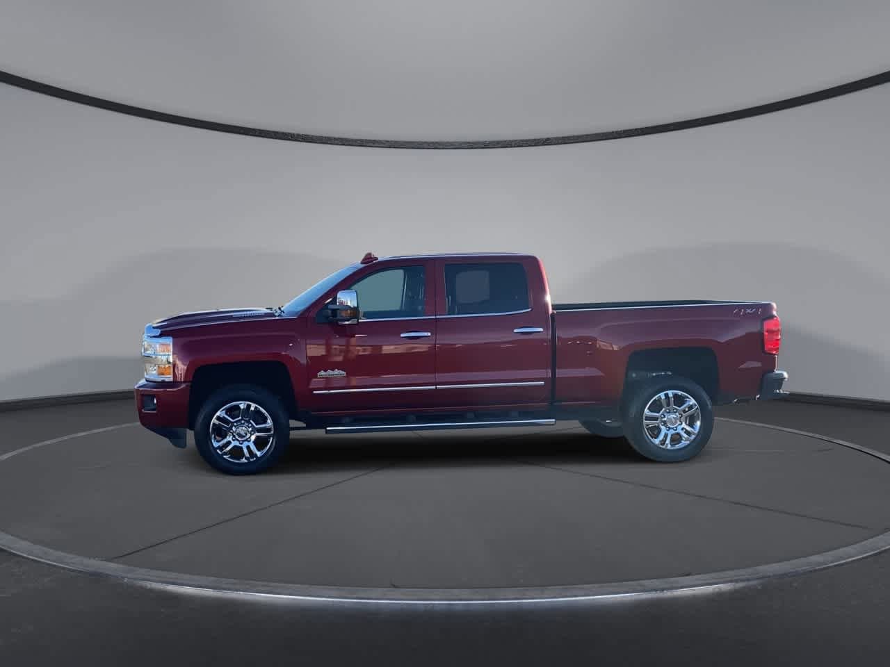Used 2019 Chevrolet Silverado 2500 High Country w/ Duramax Plus Package AWD/4WD image 2