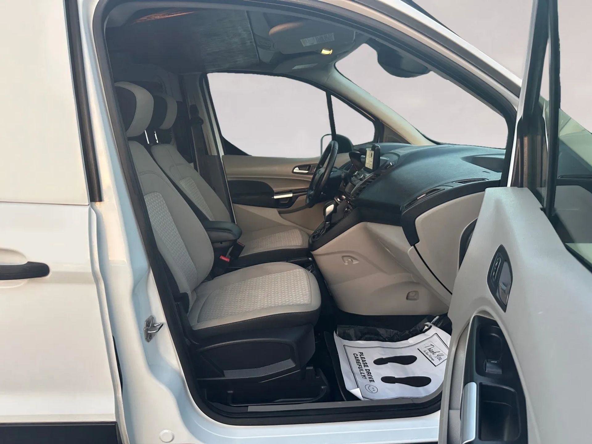 Used 2019 Ford Transit Connect XLT image 22
