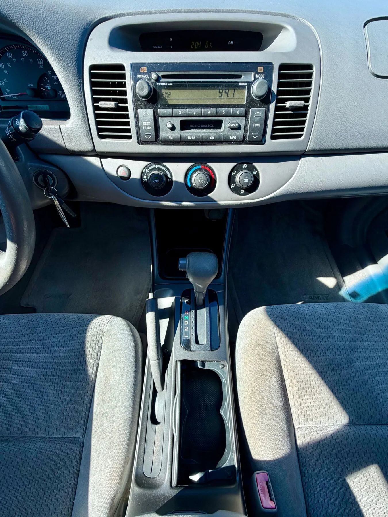 Used 2002 Toyota Camry LE FWD image 13