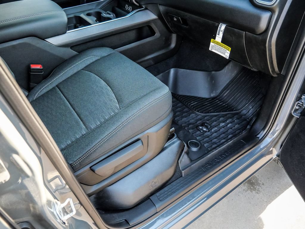 New 2026 RAM 3500 Big Horn AWD/4WD image 77