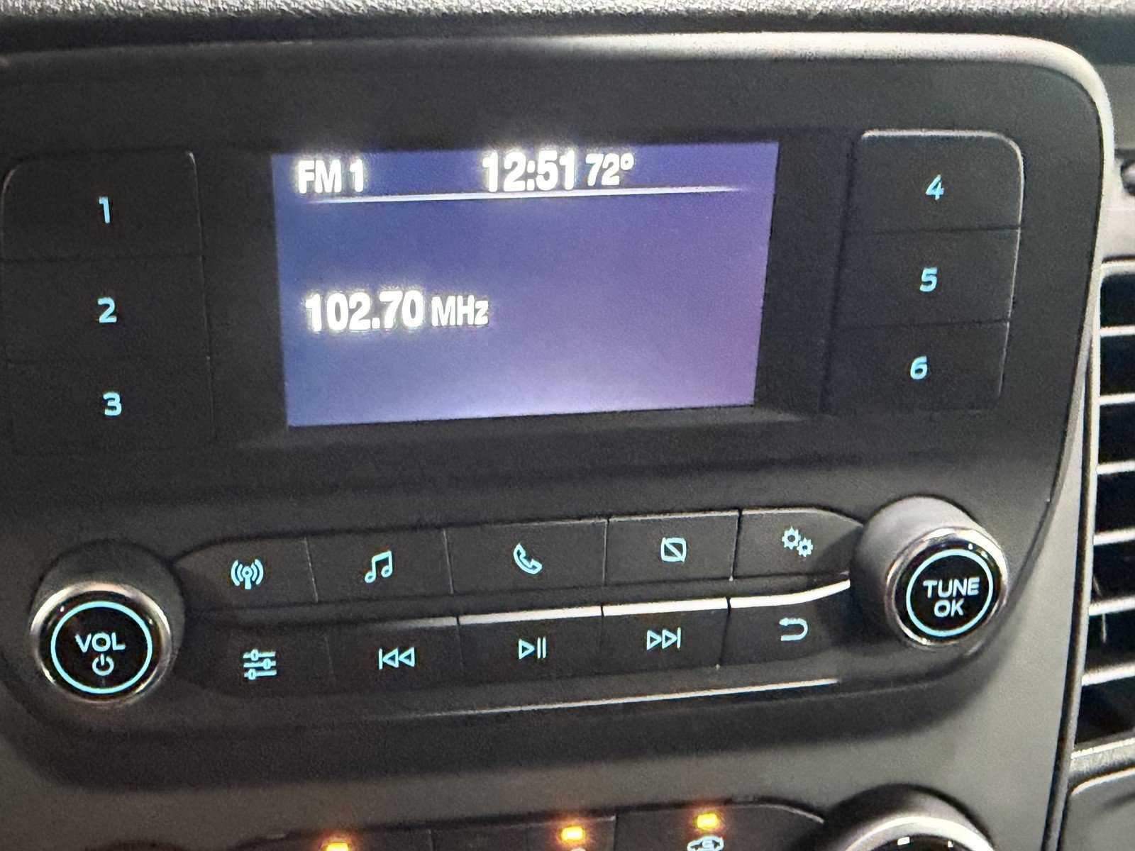 Used 2025 Ford Transit 250 Low Roof AWD image 13