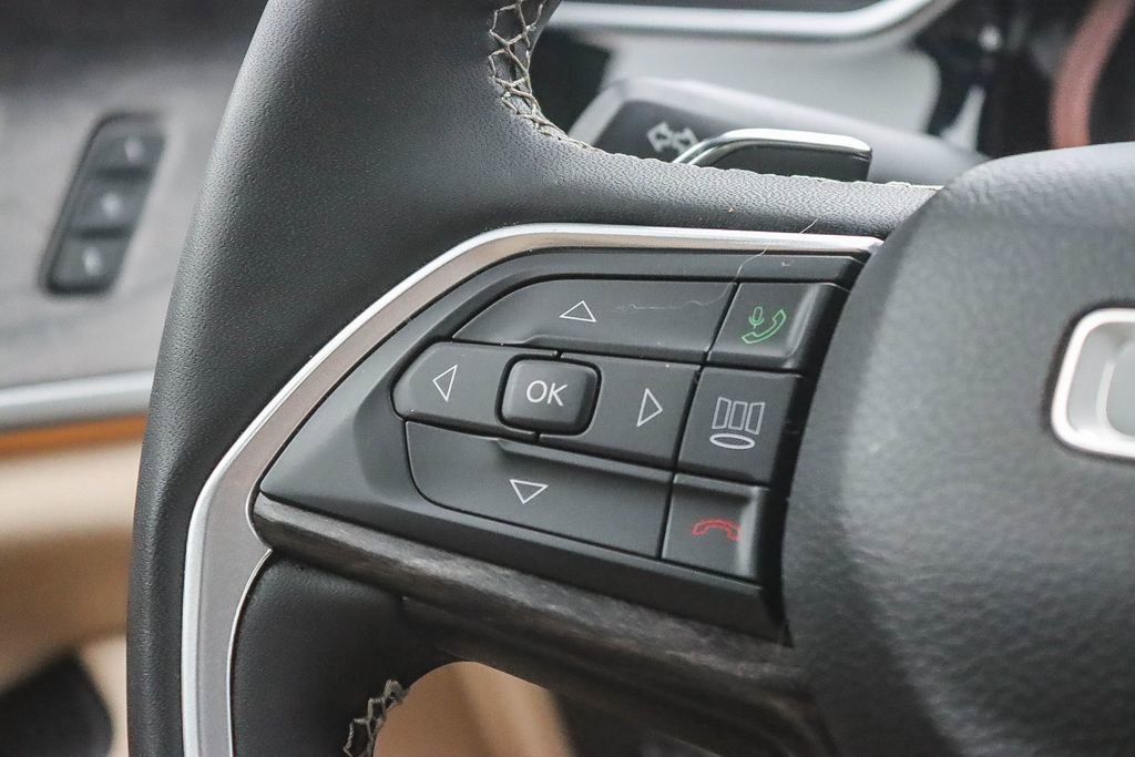 Used 2023 Jeep Grand Cherokee 4WD 4xe image 27