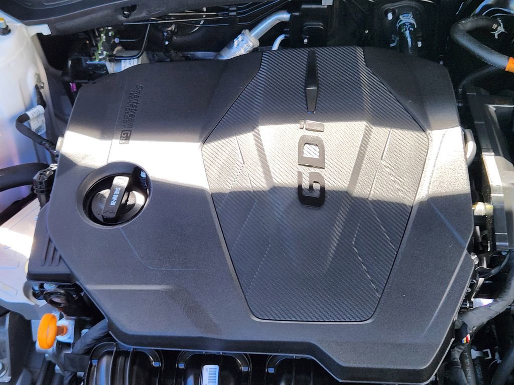 Used 2025 Kia Sportage EX image 16