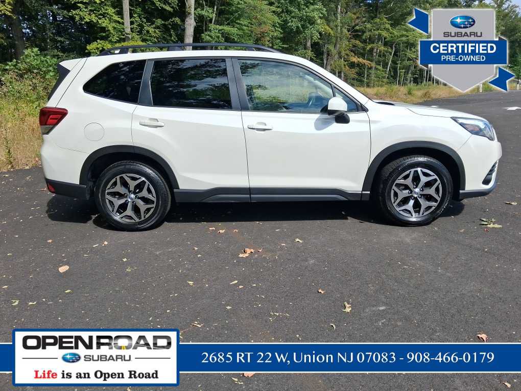 Certified 2023 Subaru Forester Premium AWD/4WD image 2