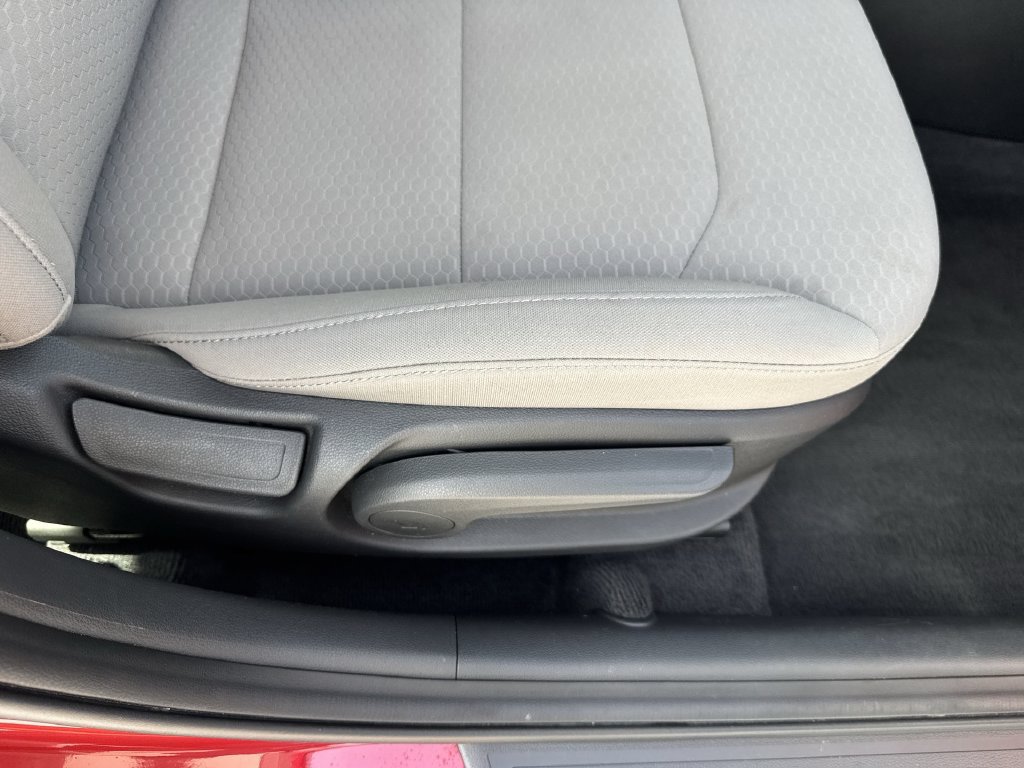 Used 2019 Hyundai Elantra SEL FWD image 43
