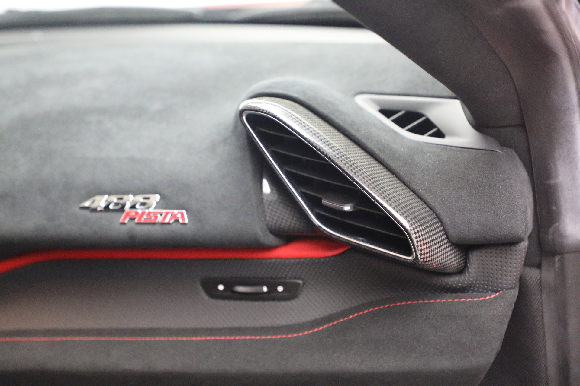 Certified 2019 Ferrari 488 Pista Coupe RWD image 20