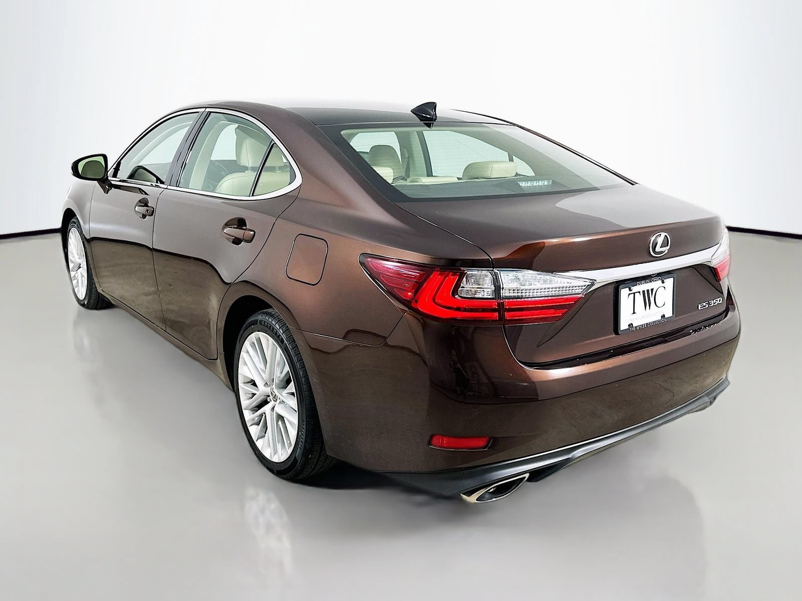 Used 2018 Lexus ES 350 w/ Luxury Package w/Wood Trim FWD image 7