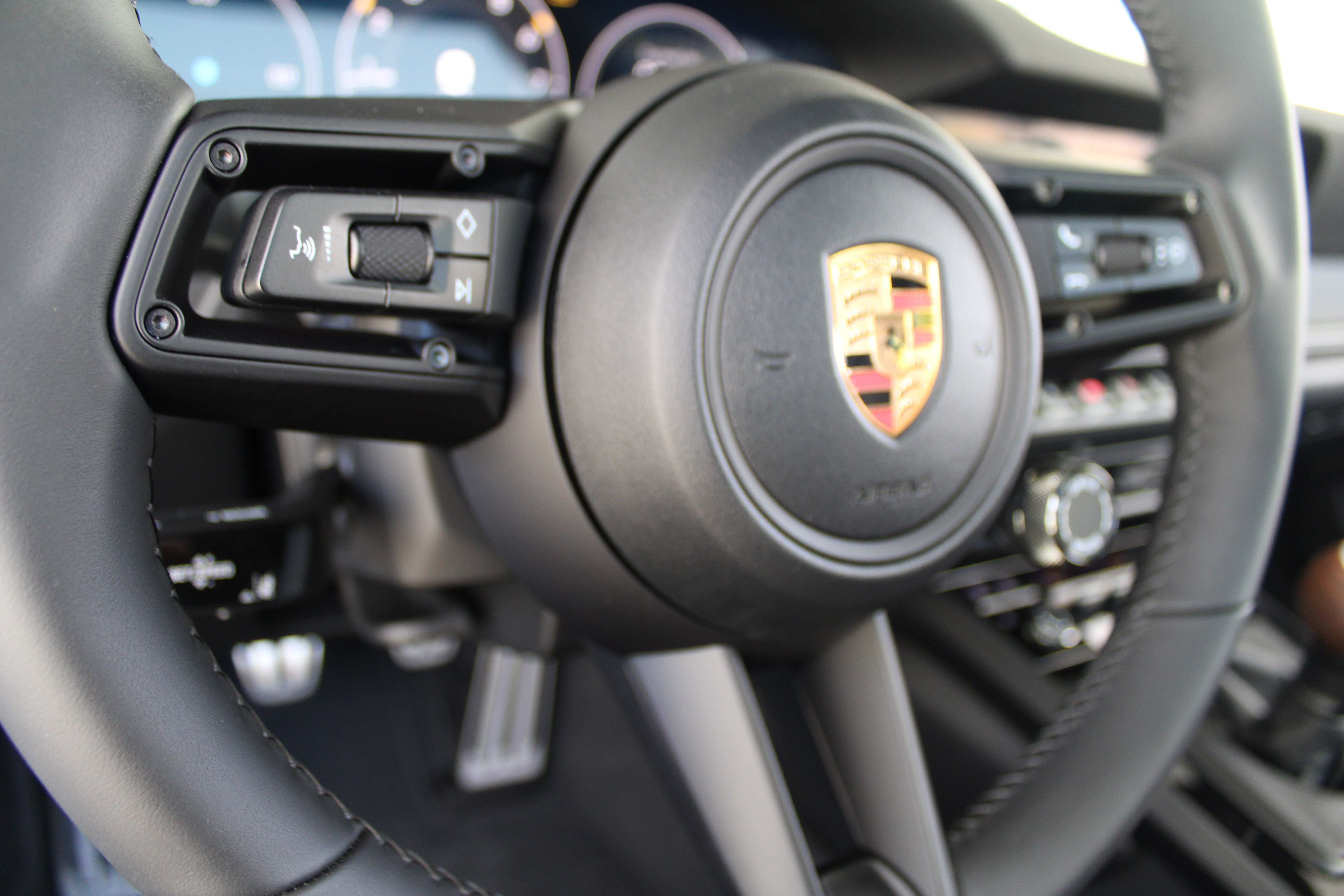 New 2026 Porsche 911 Carrera T RWD image 17