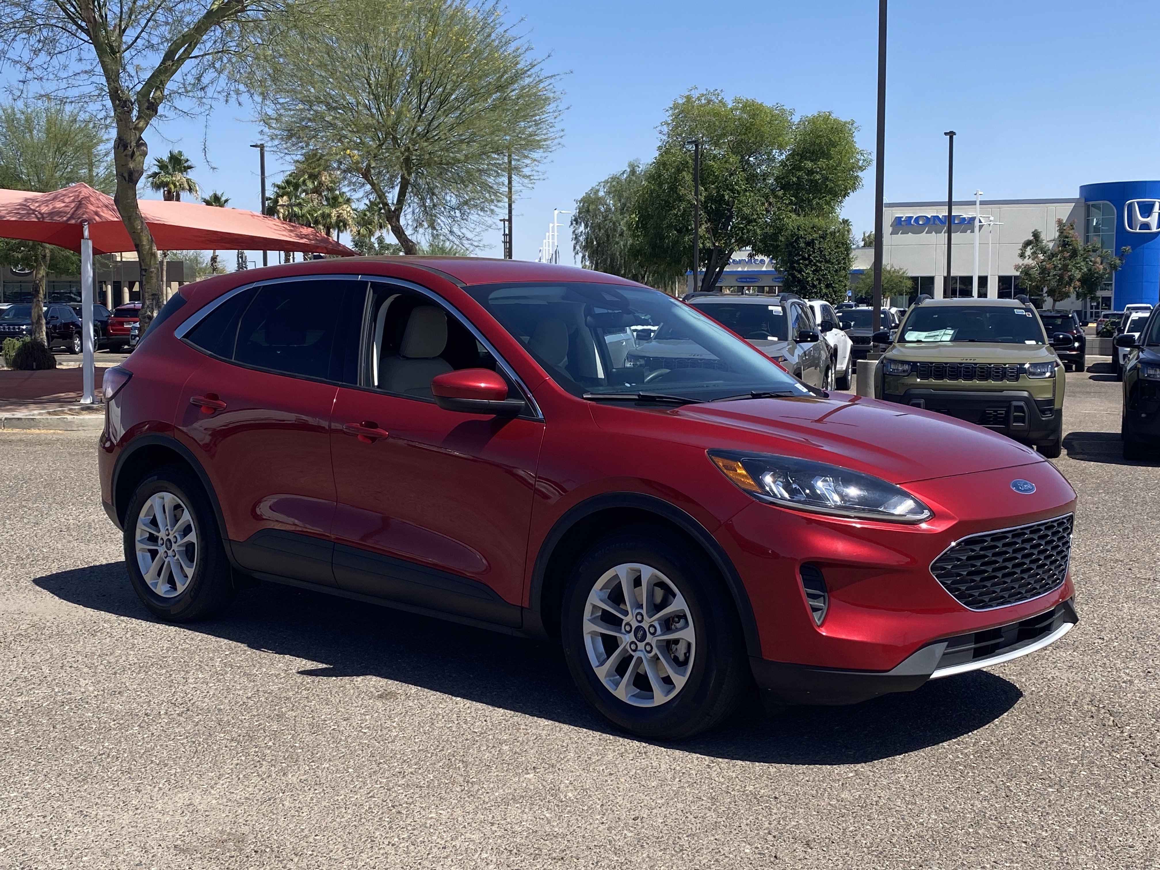 Used 2021 Ford Escape SE FWD image 6