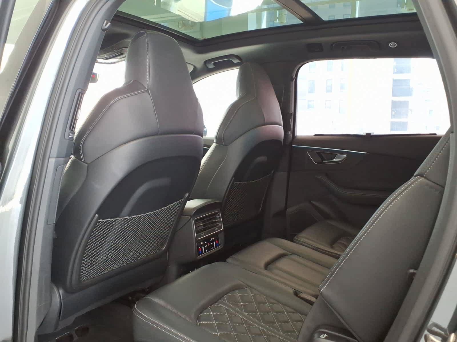 Used 2023 Audi SQ7 Prestige w/ Prestige Package AWD/4WD image 20