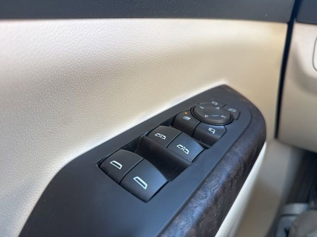 Used 2023 GMC Acadia Denali image 32