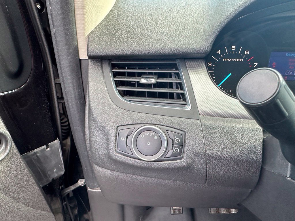 Used 2013 Ford Edge SEL AWD/4WD image 12