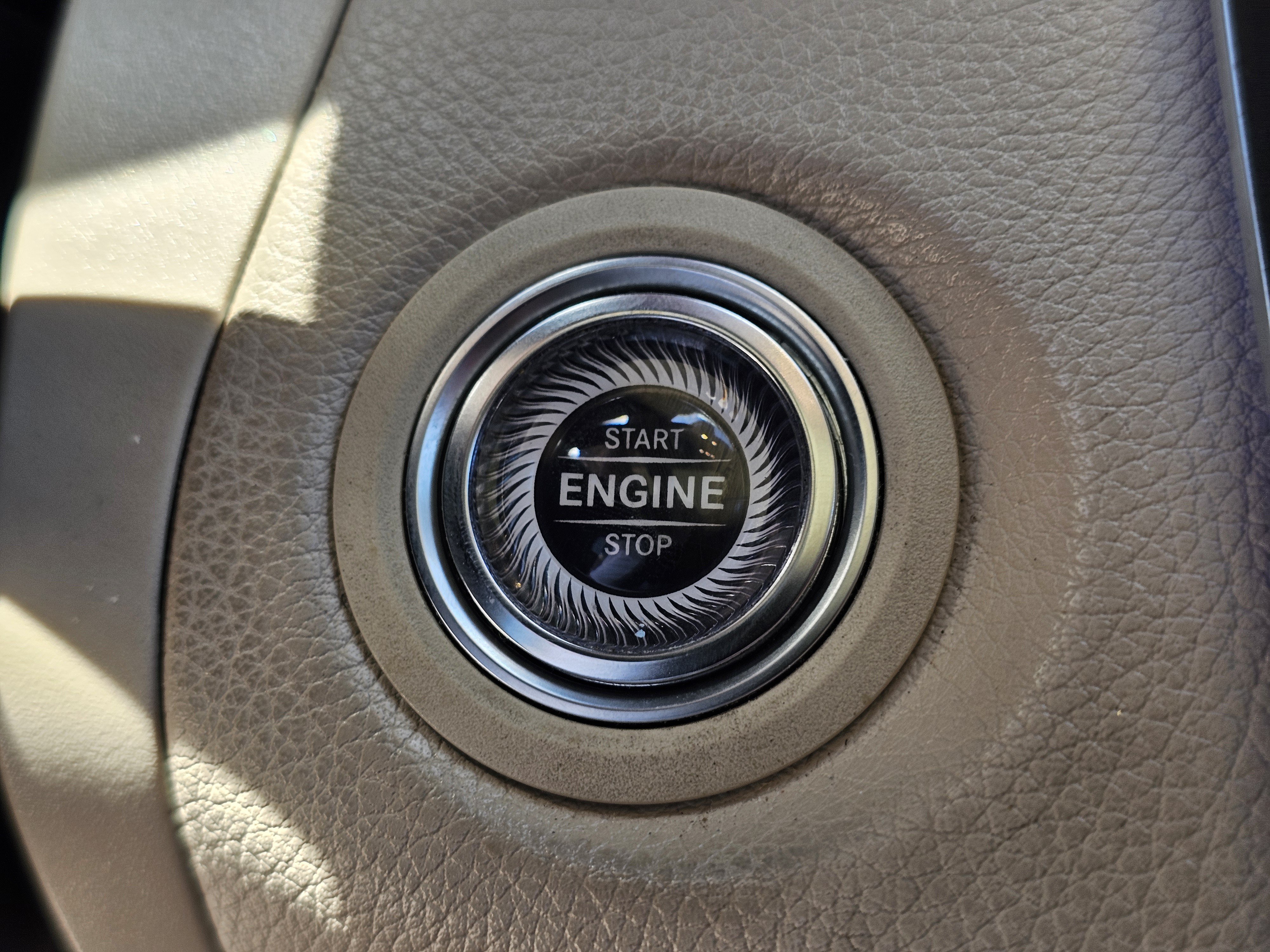 Used 2020 Mercedes-Benz GLC 300 image 21