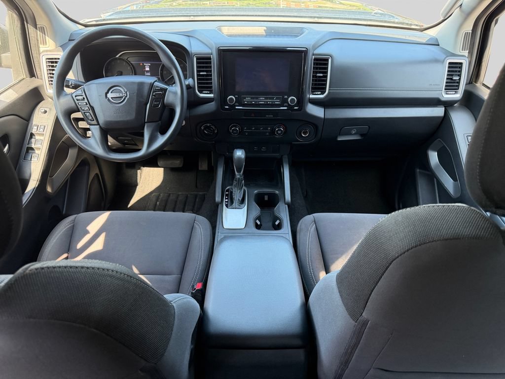 Used 2022 Nissan Frontier SV AWD/4WD image 17