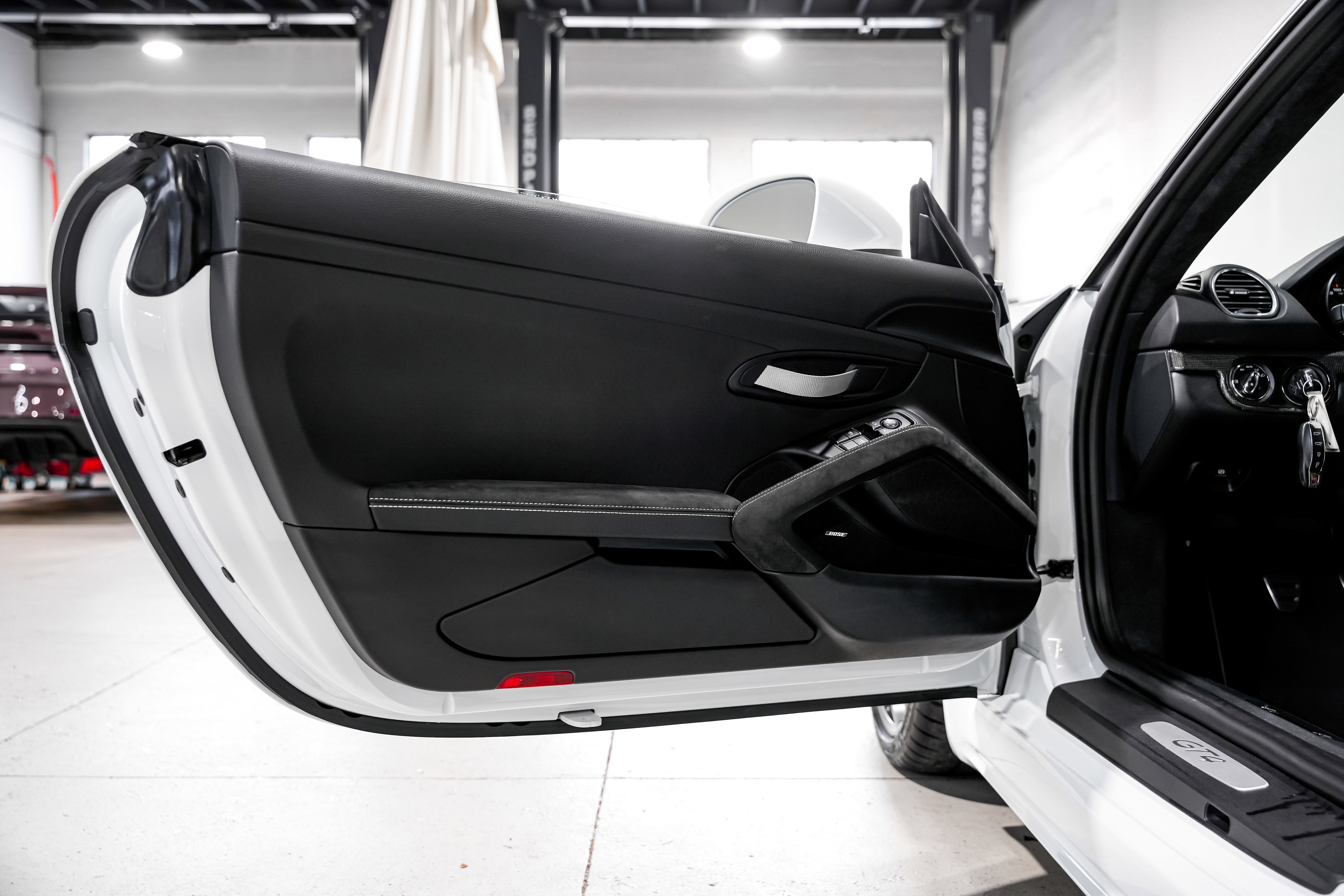 Used 2020 Porsche 718 Cayman GT4 image 22