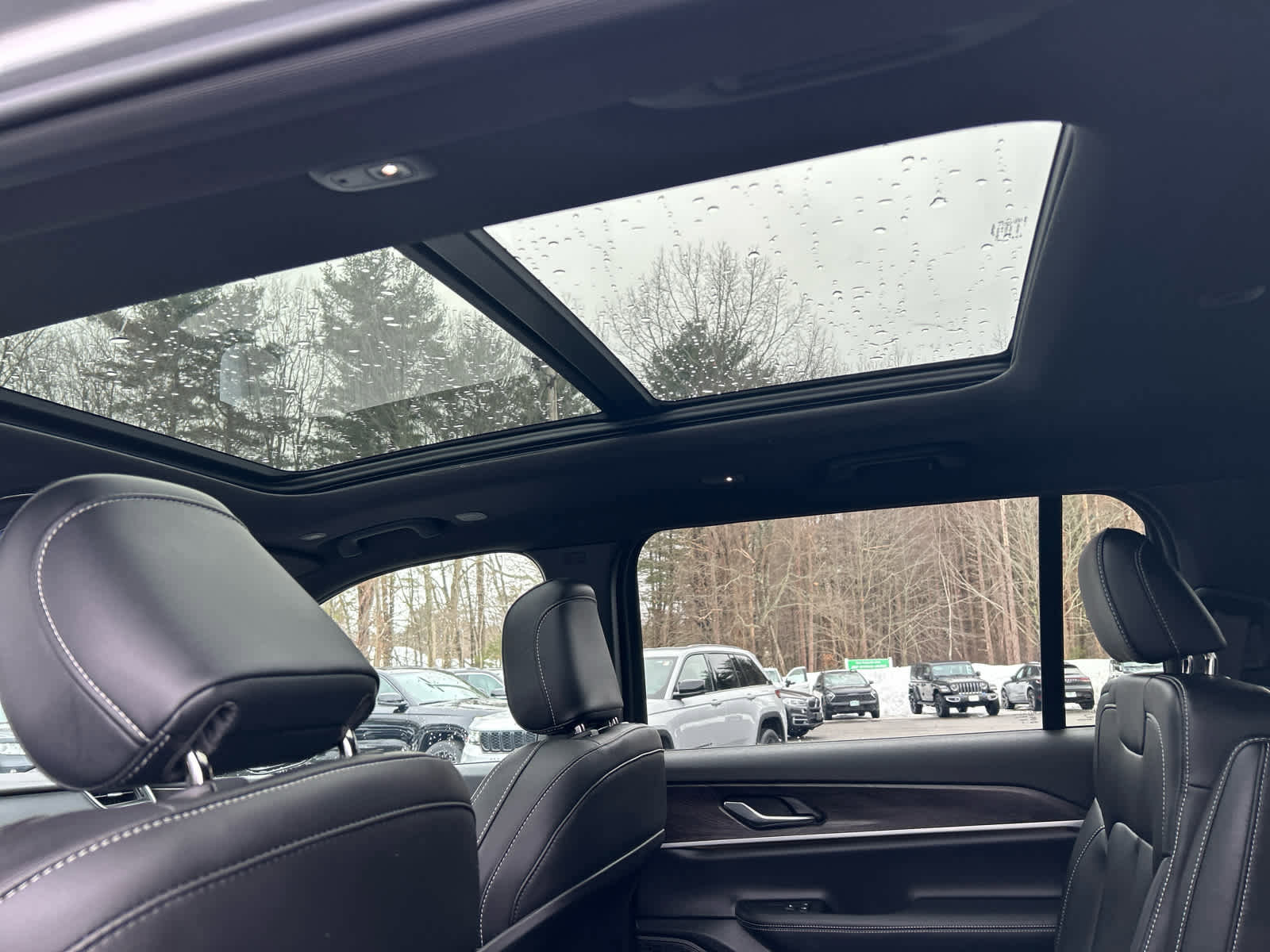 Used 2025 Jeep Grand Cherokee L Limited w/ Trailer Tow Package image 33