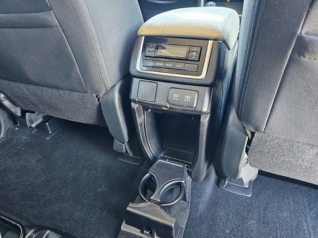 Used 2021 Subaru Ascent Premium w/ Convenience Package image 23