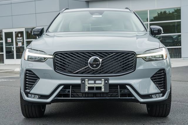 New 2026 Volvo XC60 B5 Ultra w/ Climate Package AWD/4WD image 2
