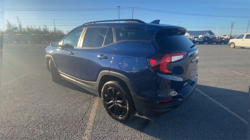 Certified 2022 GMC Terrain SLE w/ Driver Convenience Package image 6