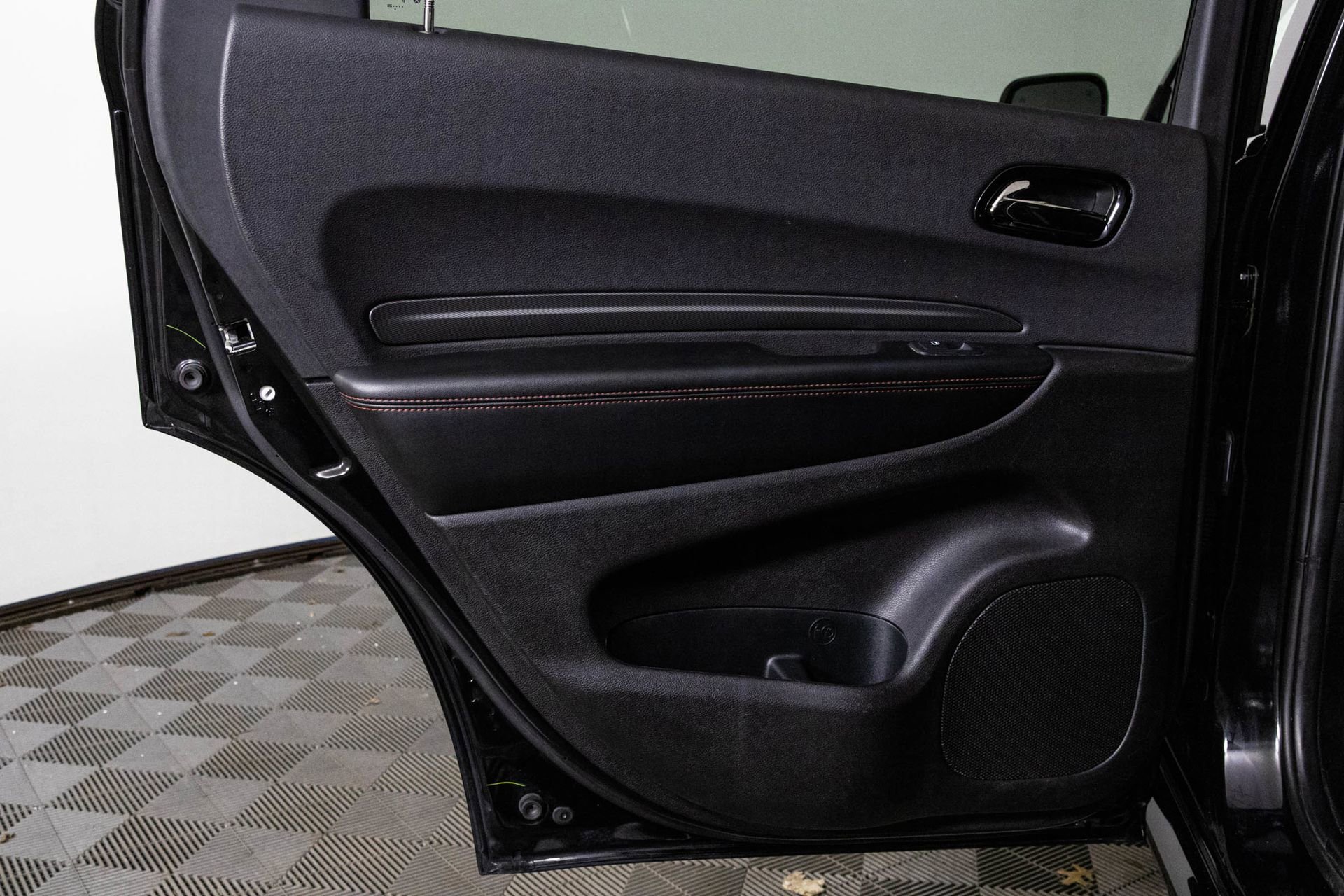Used 2025 Dodge Durango GT AWD/4WD image 33