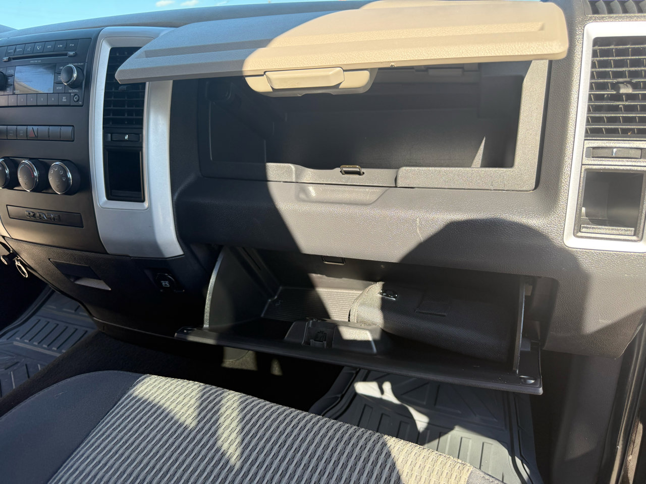 Used 2009 Dodge Ram 1500 Truck SLT image 69