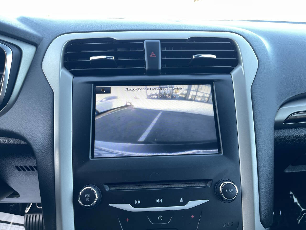 Used 2013 Ford Fusion SE image 18