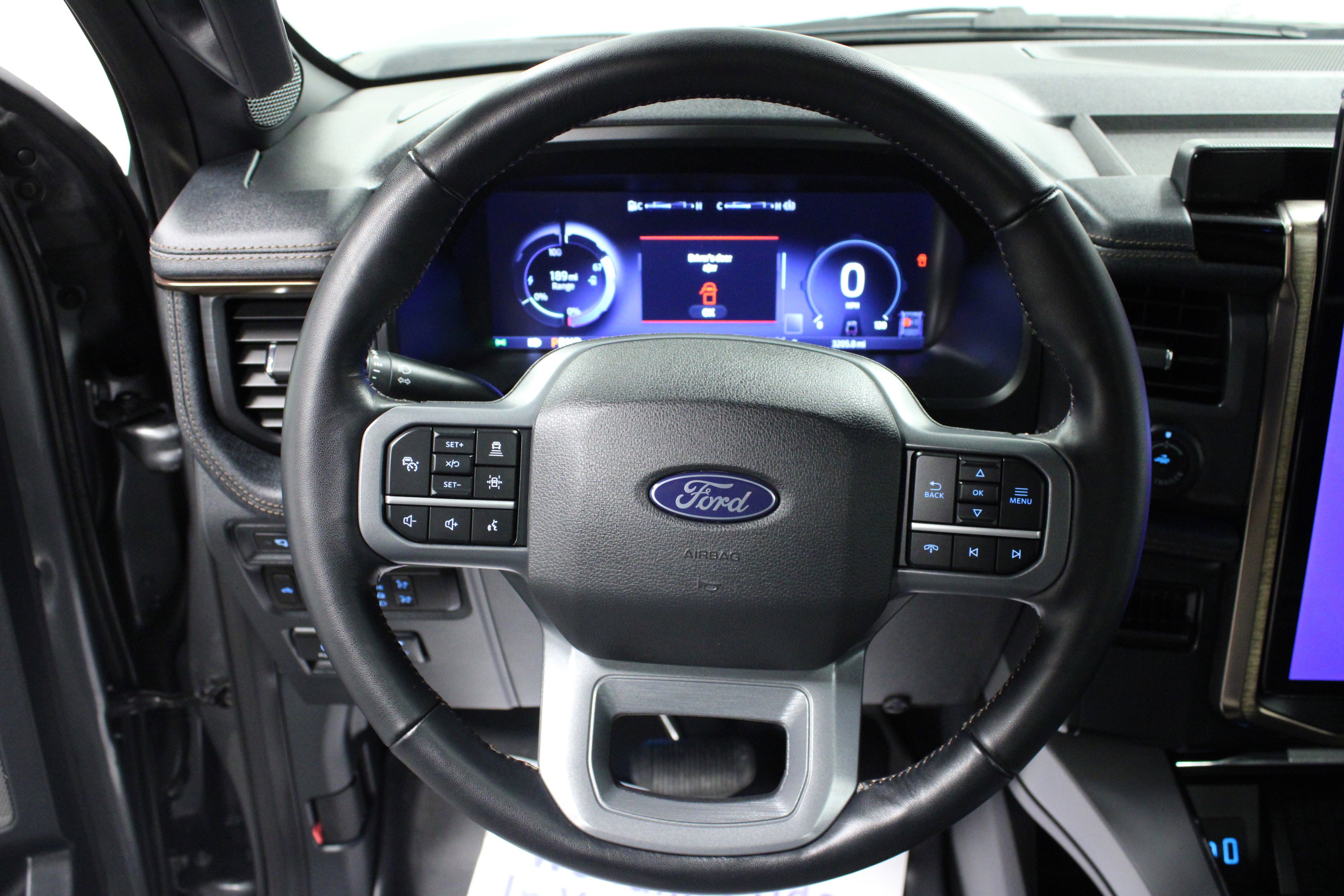 Used 2024 Ford F150 Lightning Lariat AWD/4WD image 17
