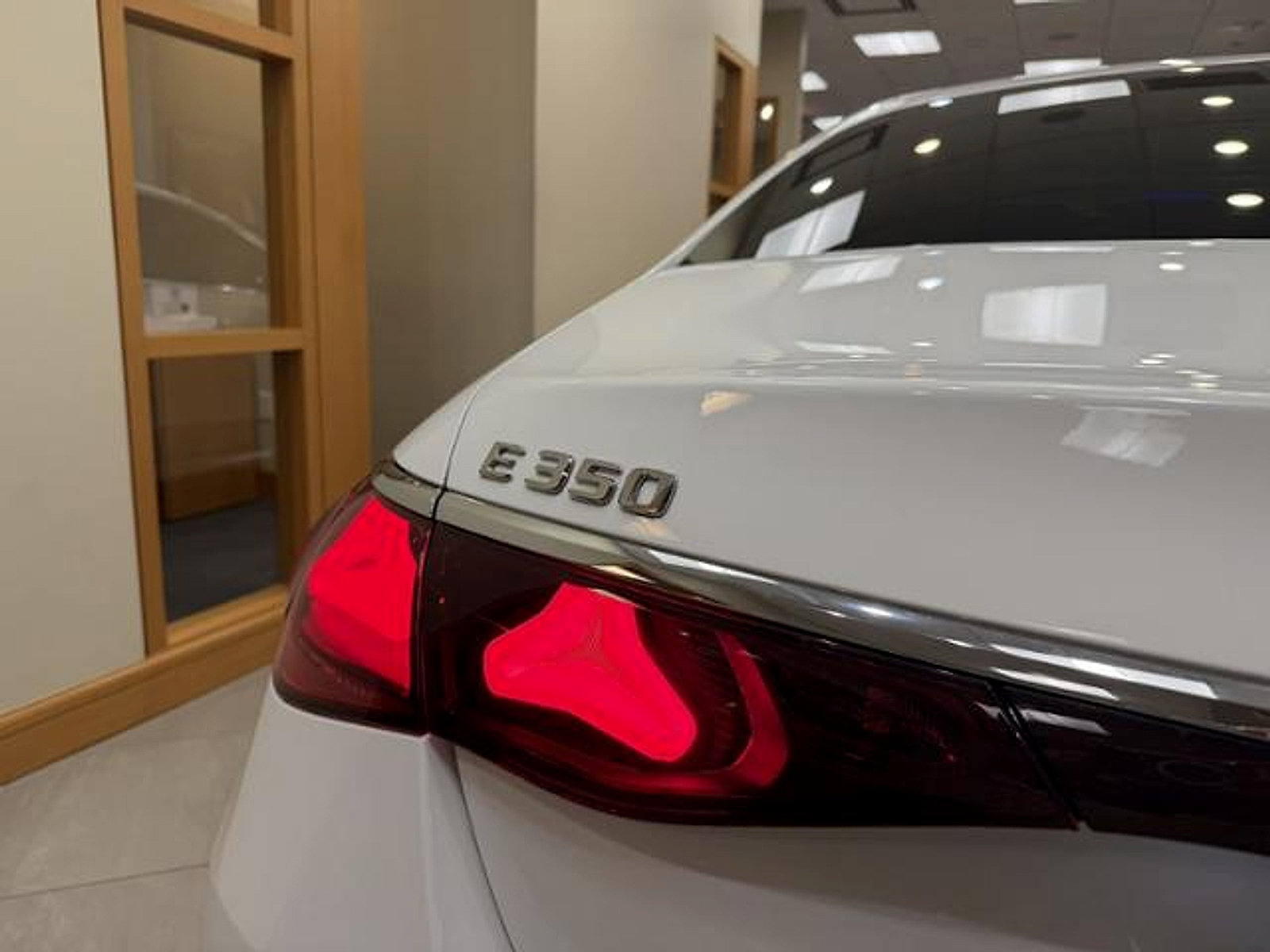 Used 2025 Mercedes-Benz E 350 Sedan w/ Winter Package image 6