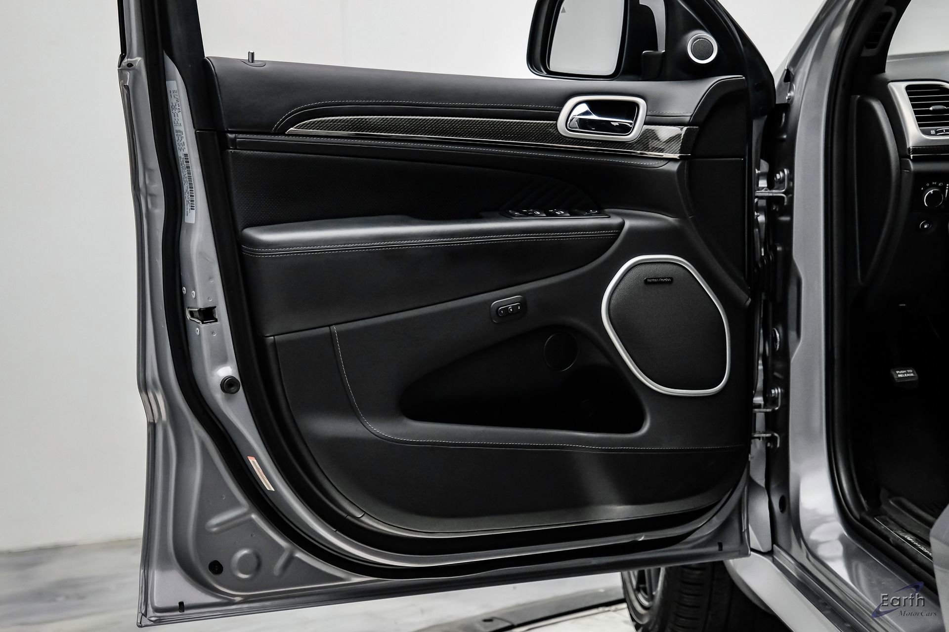 Used 2018 Jeep Grand Cherokee Trackhawk image 91