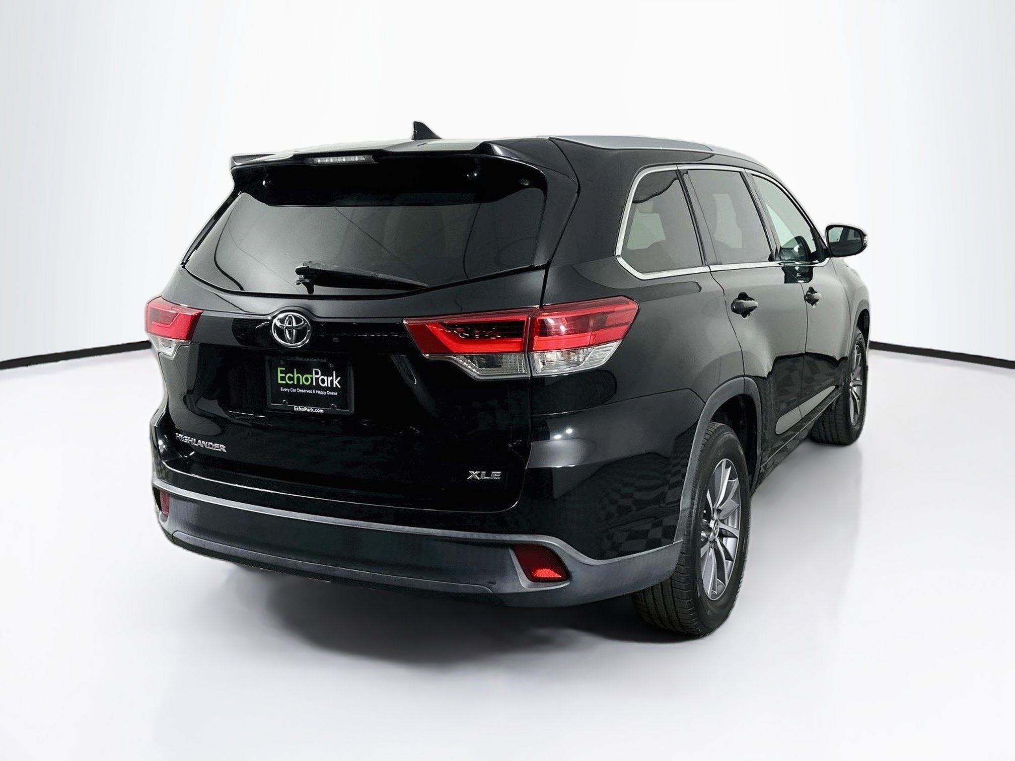 Used 2018 Toyota Highlander XLE FWD image 9