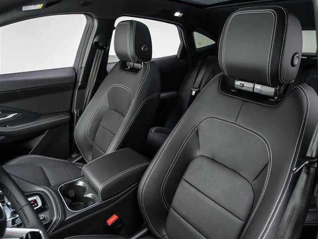 New 2024 Jaguar E-PACE R-Dynamic SE AWD/4WD image 15