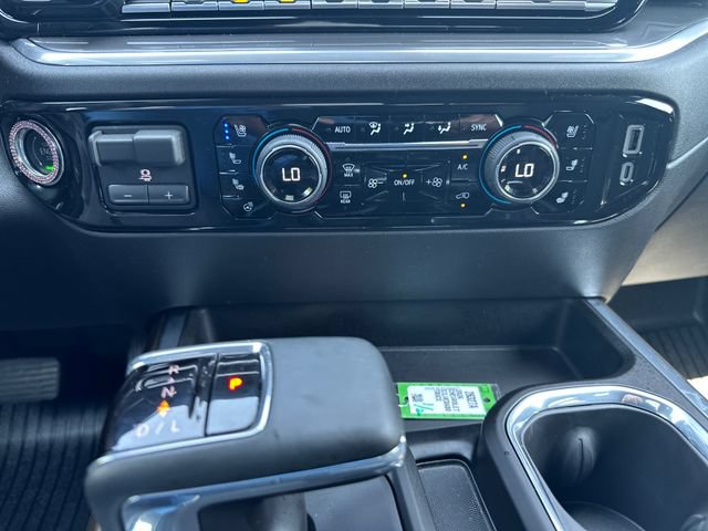 Used 2026 Chevrolet Silverado 1500 High Country w/ Midnight Edition AWD/4WD image 17