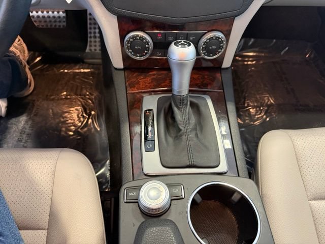 Used 2010 Mercedes-Benz C 300 Sedan image 16