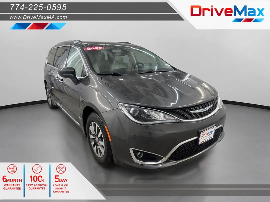 Used 2020 Chrysler Pacifica Touring-L FWD image 1