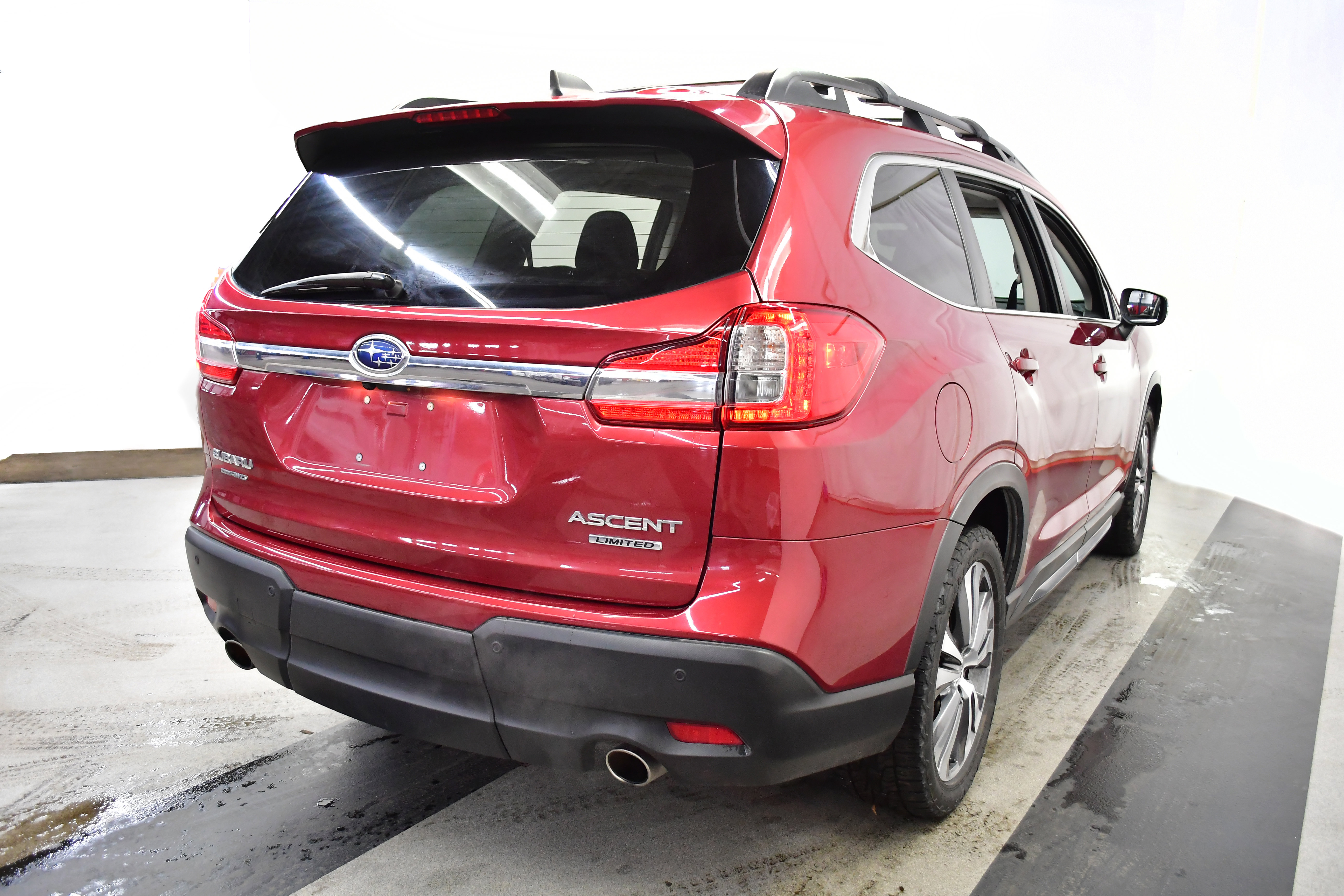 Used 2022 Subaru Ascent Limited w/ Technology Package image 11