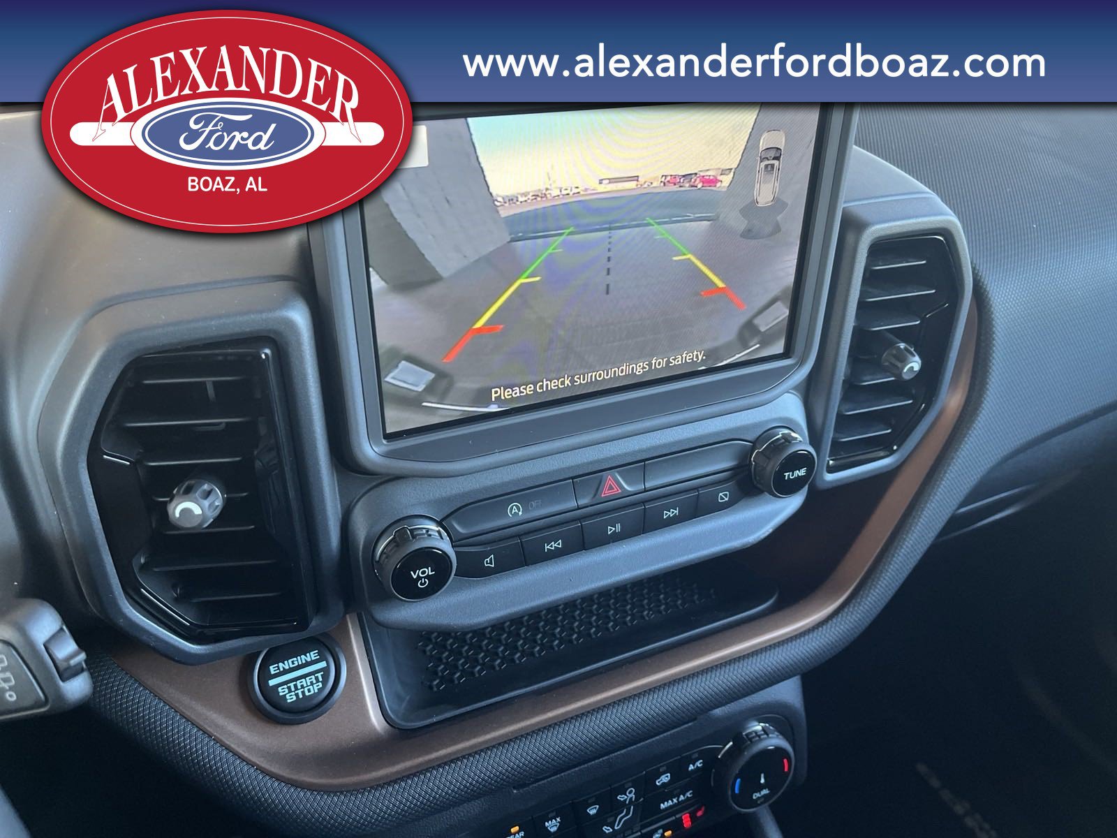 New 2024 Ford Bronco Sport Outer Banks w/ Tech Package image 21