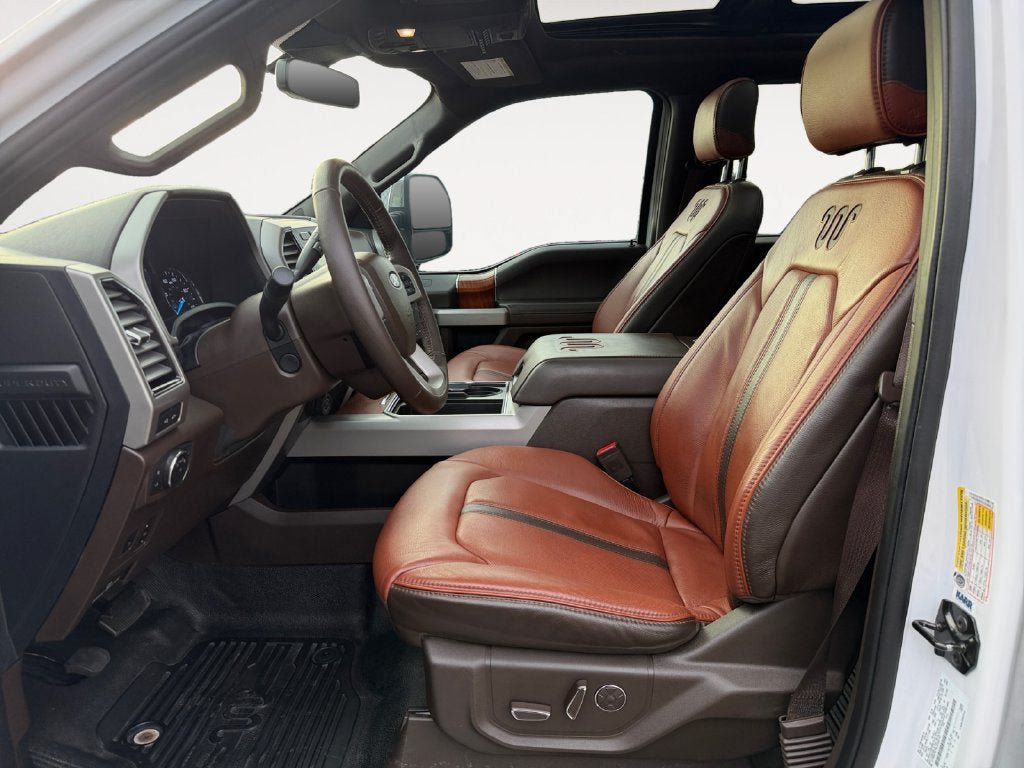 Used 2020 Ford F350 King Ranch w/ King Ranch Ultimate Package AWD/4WD image 6