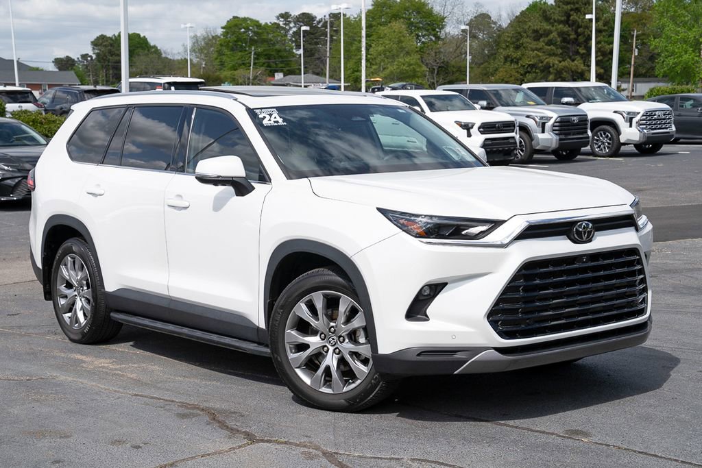 Used 2024 Toyota Grand Highlander Limited image 1