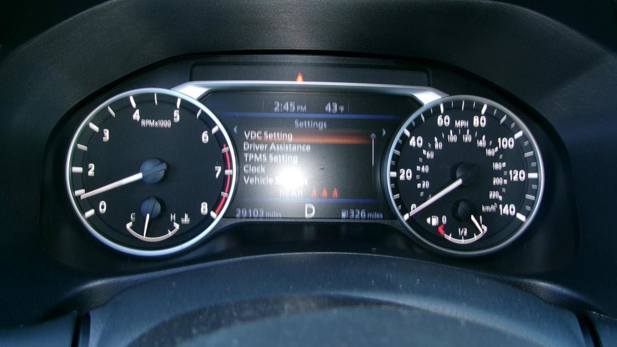 Used 2025 Nissan Altima 2.5 SV FWD image 14