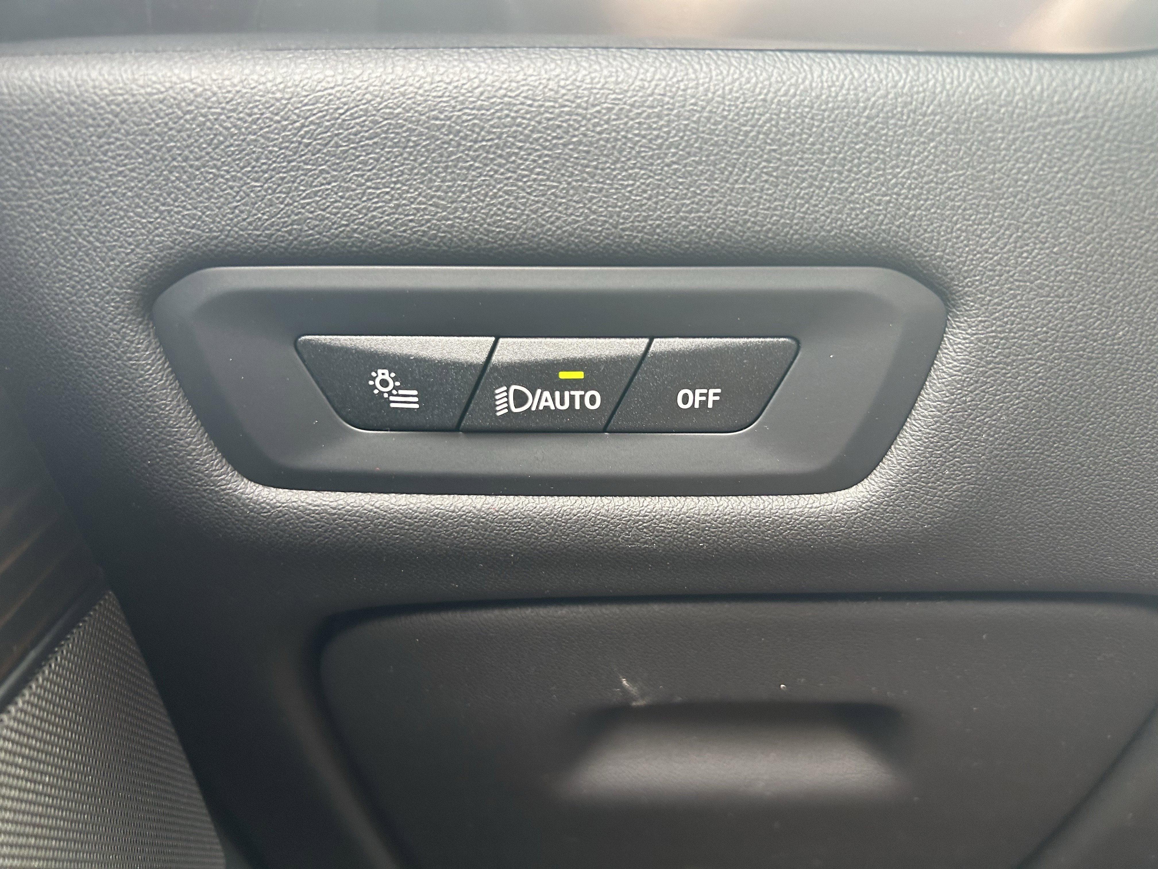 Used 2025 BMW X5 xDrive50e image 19