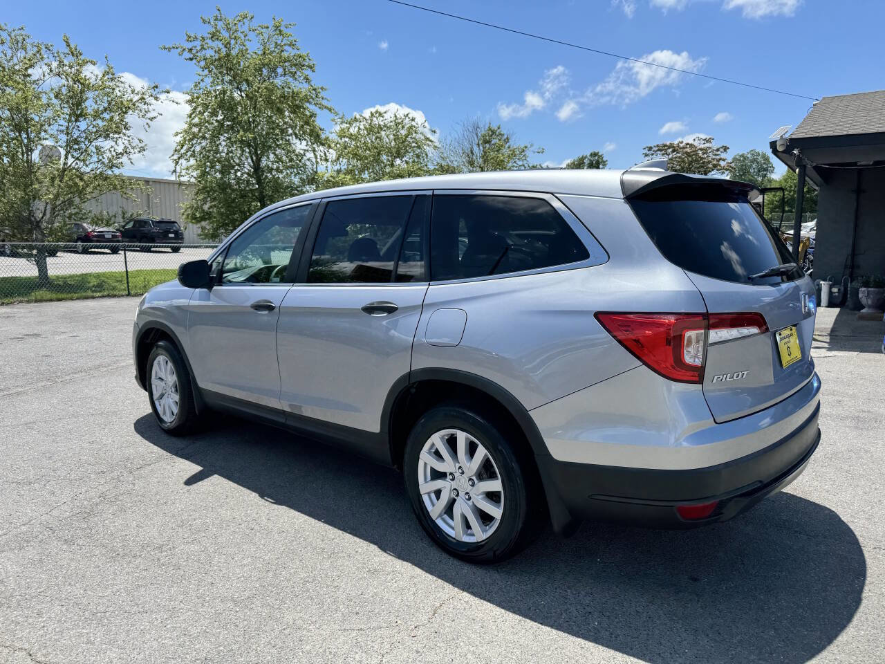 Used 2019 Honda Pilot LX image 30