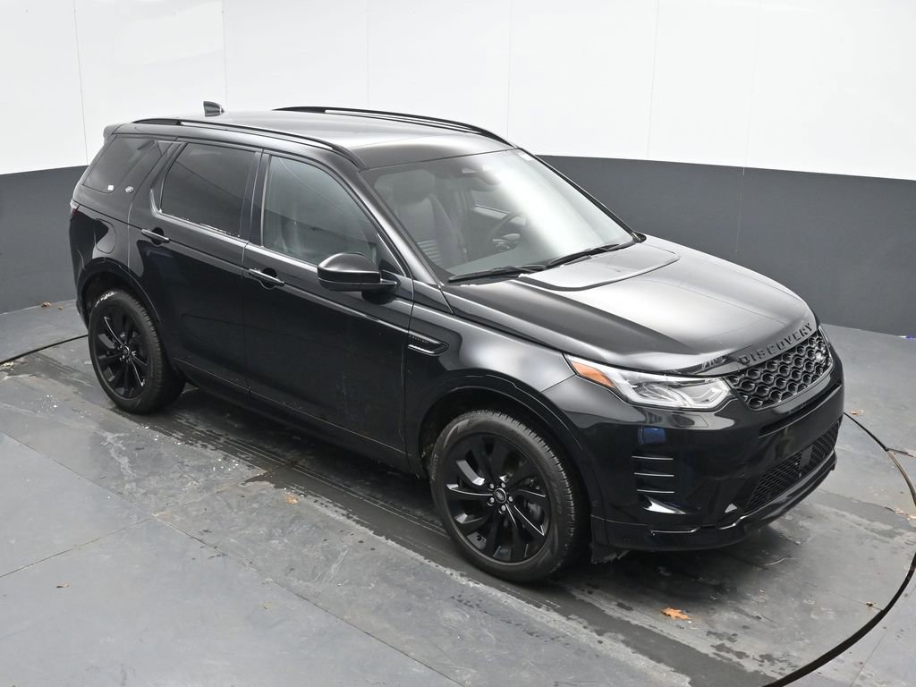 Used 2025 Land Rover Discovery Sport Dynamic SE image 32