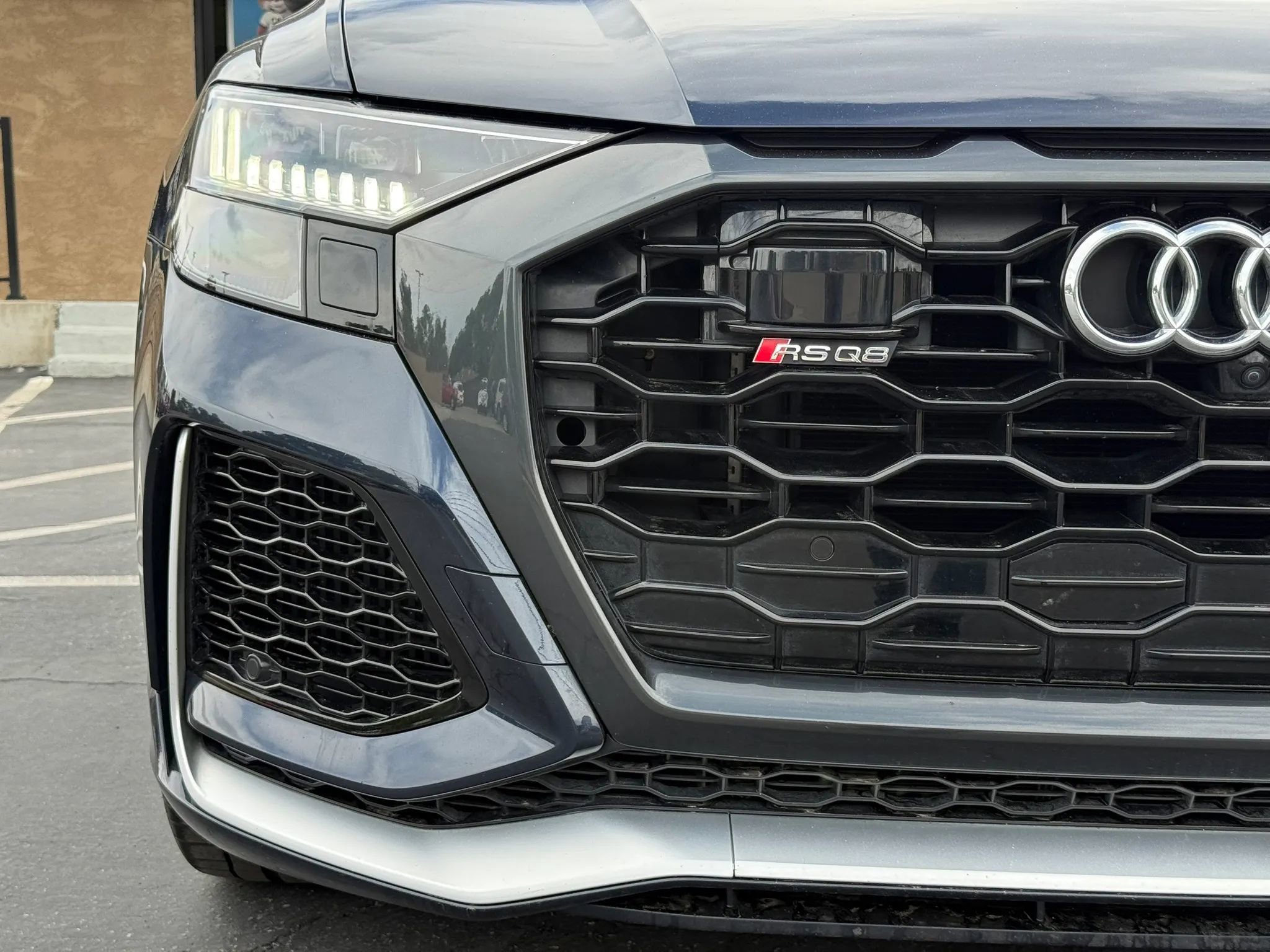 Used 2024 Audi RS Q8 w/ Executive Package image 4