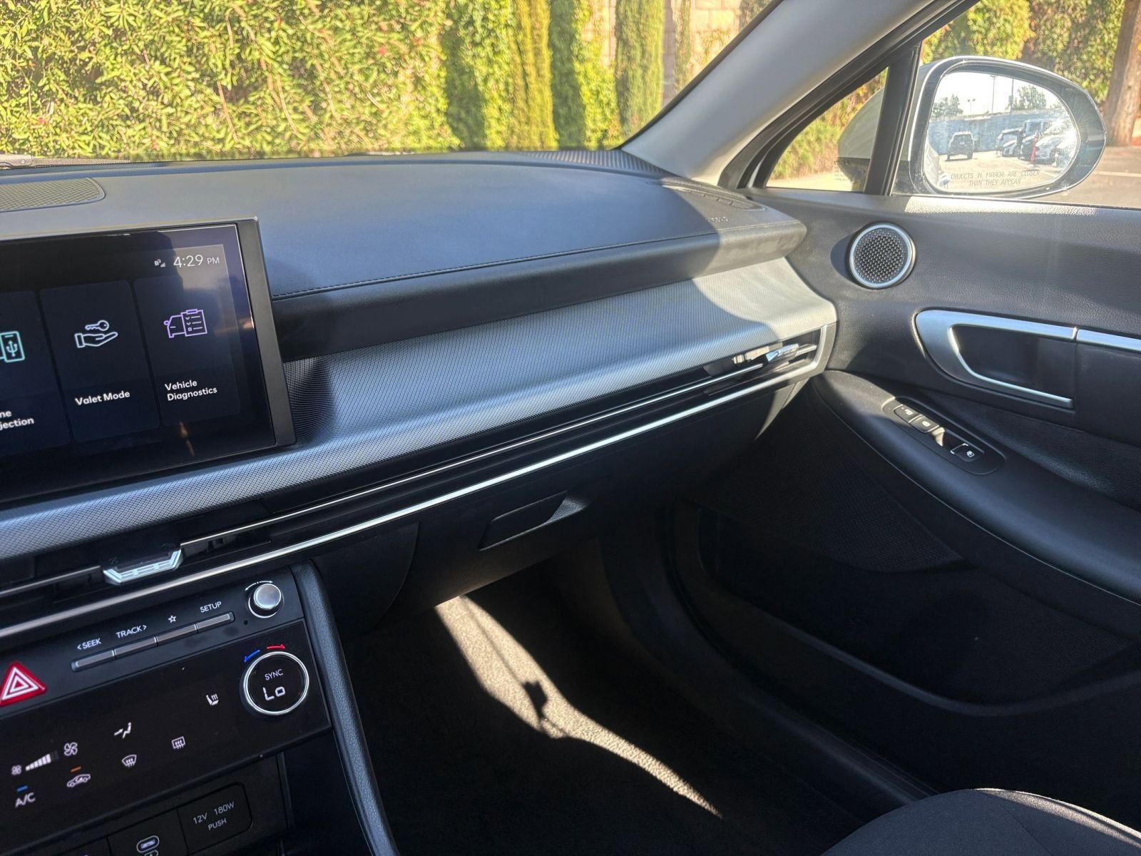 Used 2025 Hyundai Sonata SEL FWD image 36