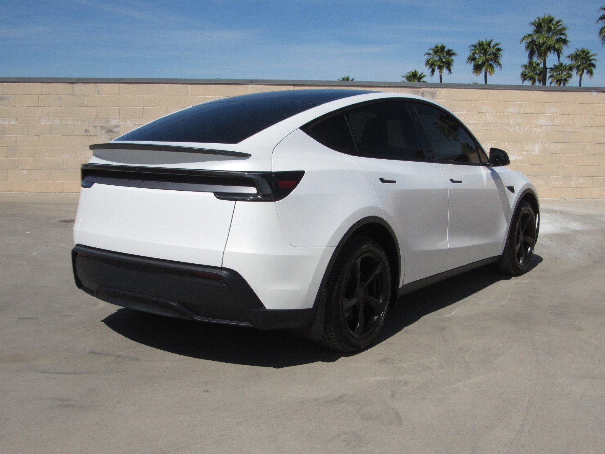 Used 2026 Tesla Model Y Premium image 5