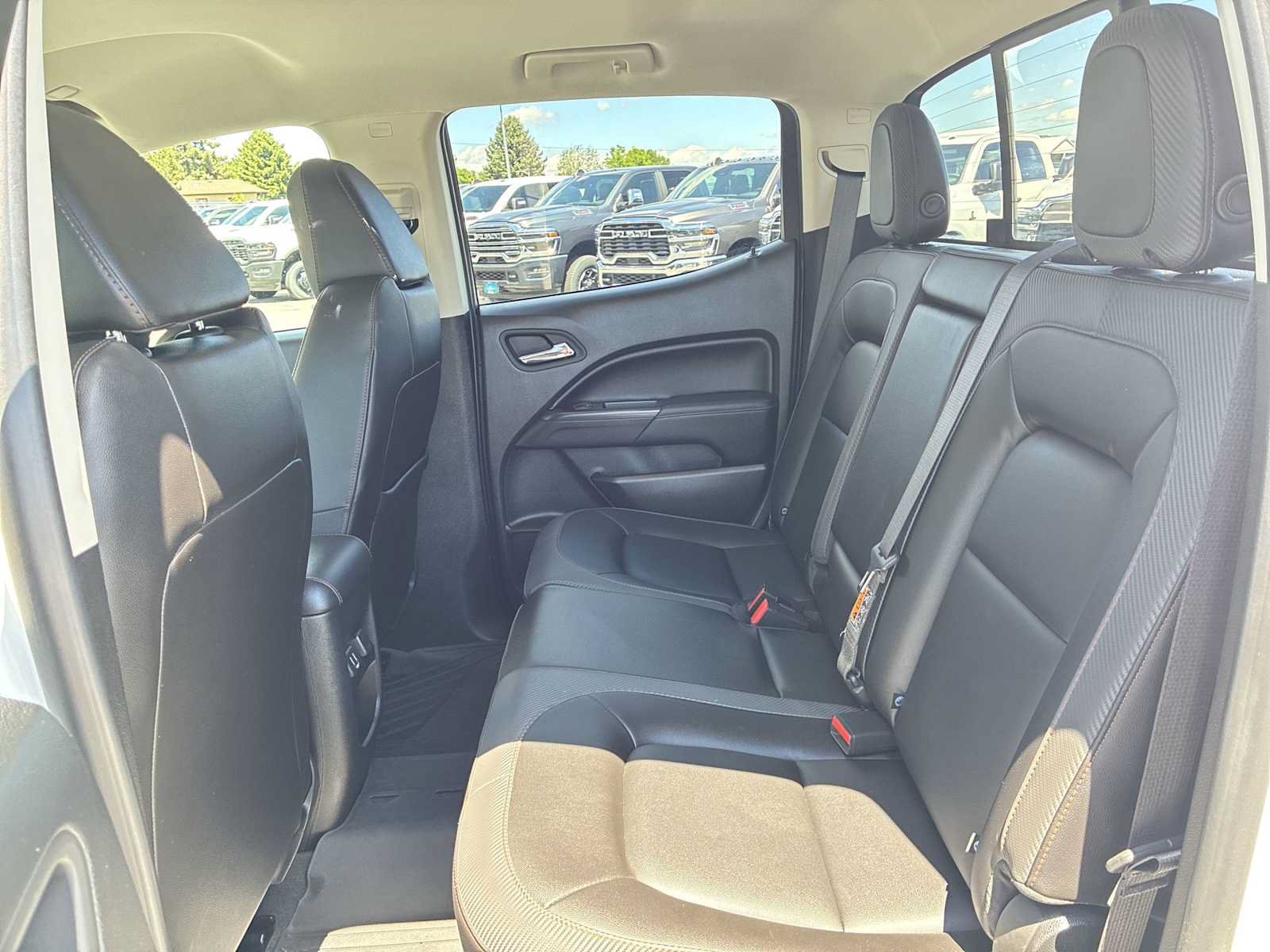 Used 2022 GMC Canyon AT4 w/ Trailering Package AWD/4WD image 24